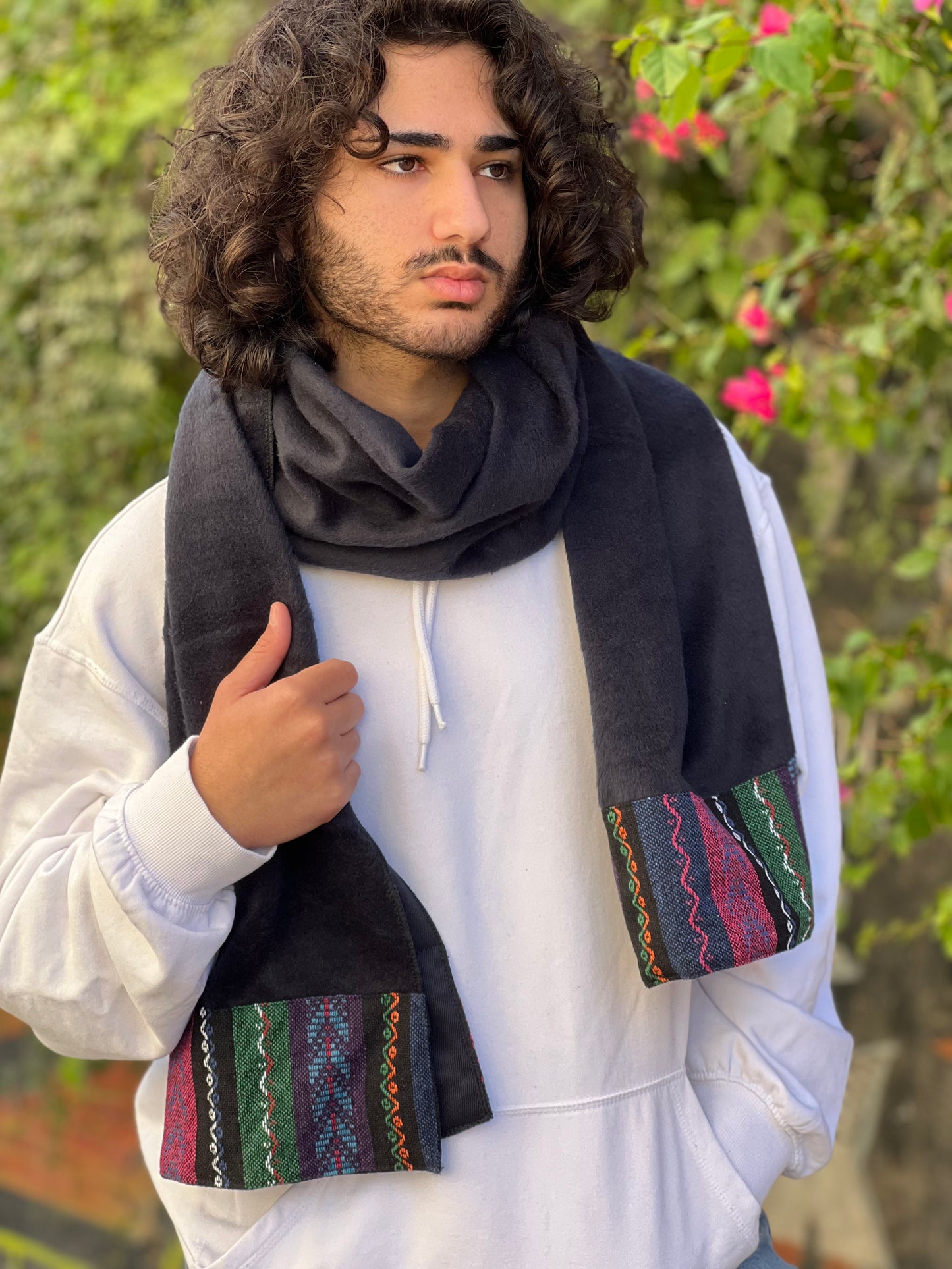 Sarmadi on Navy Scarf (fur)